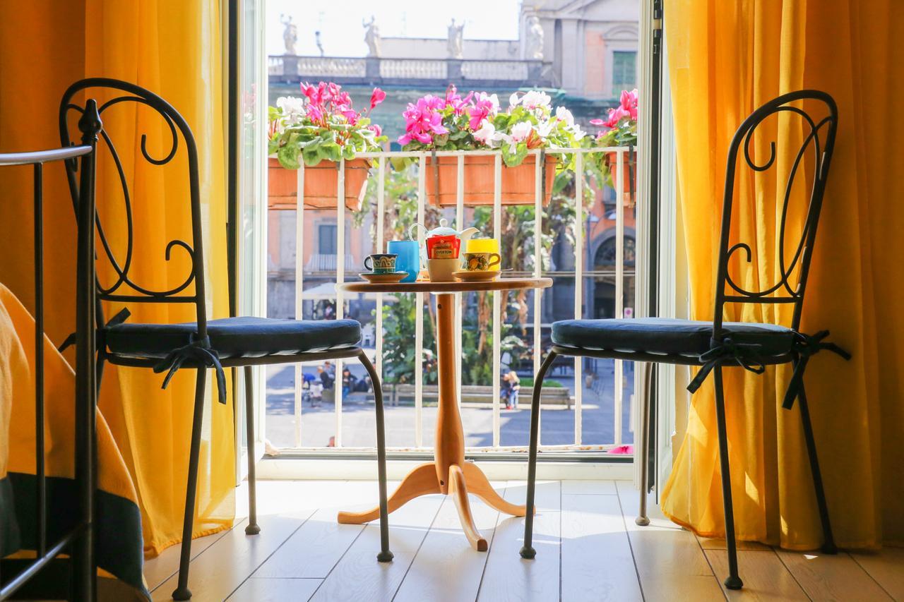 Bed & Breakfast Piazza Dante Napels Buitenkant foto